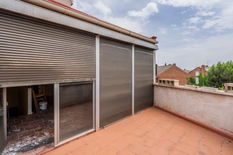 Villa for sale Madrid, Spain 4 bedrooms, 316 sq.m. No. 124537 - photo 3