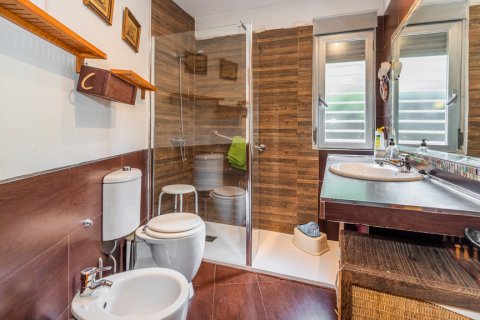 Villa for sale Madrid, Spain 4 bedrooms, 316 sq.m. No. 124537 - photo 25