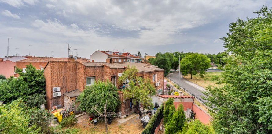 Villa Madrid, Spain 4 bedrooms, 316 sq.m. No. 124537