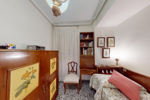 Apartment for sale Valencia, Spain 4 bedrooms, 107 sq.m. No. 124541 - photo 24