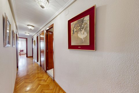 Apartment for sale Valencia, Spain 4 bedrooms, 107 sq.m. No. 124541 - photo 28