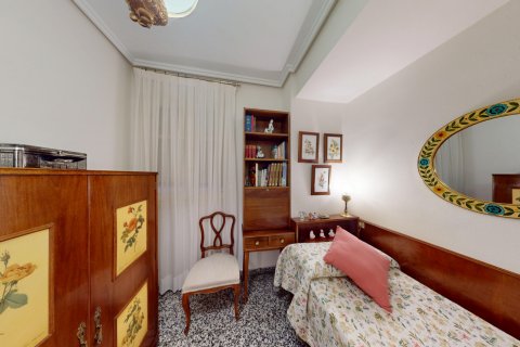 Apartment for sale Valencia, Spain 4 bedrooms, 107 sq.m. No. 124541 - photo 22