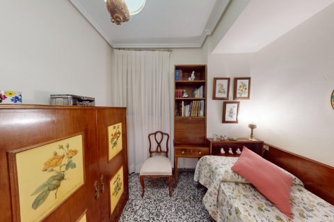 Apartment for sale Valencia, Spain 4 bedrooms, 107 sq.m. No. 124541 - photo 20