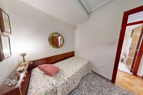 Apartment for sale Valencia, Spain 4 bedrooms, 107 sq.m. No. 124541 - photo 21