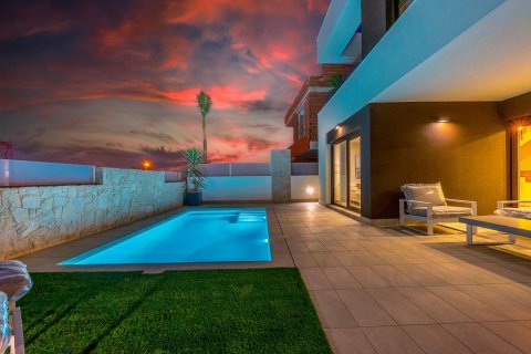 Villa zum Verkauf Alicante, Spanien 3 Schlafzimmer, 130 m2 Nr. 128379 - Foto 30