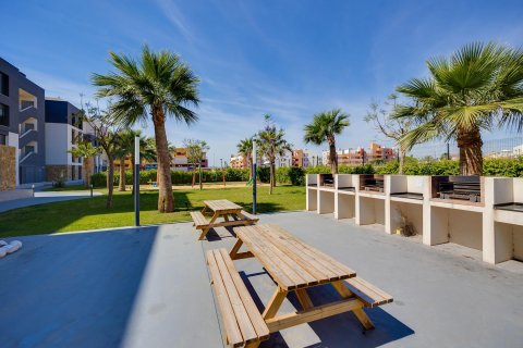 Apartment for sale Orihuela, Alicante, Spain 2 bedrooms, 78 sq.m. No. 128375 - photo 29