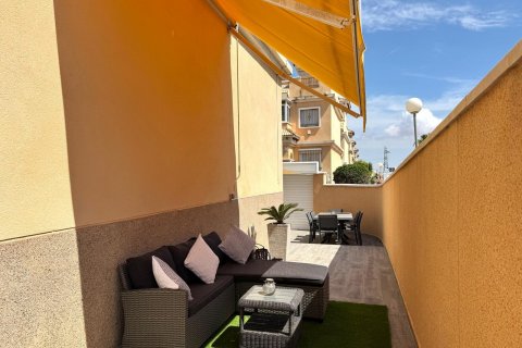 Villa till salu Orihuela, Alicante, Spanien 3 sovrum, 76 kvm. Nr. 128376 - foto 3