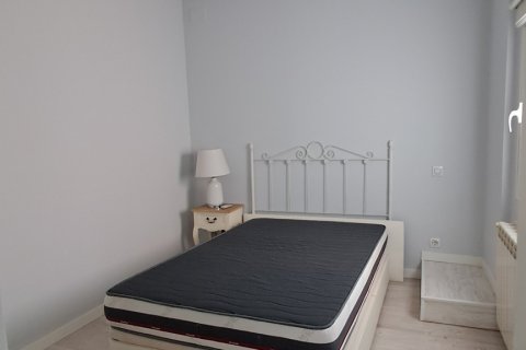 Penthouse for rent Madrid, Spain 1 bedroom, 80 sq.m. No. 122428 - photo 13