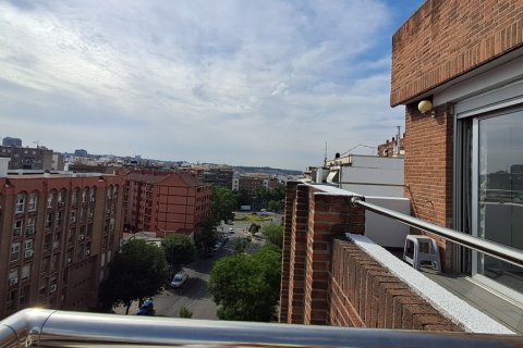 Penthouse for rent Madrid, Spain 1 bedroom, 80 sq.m. No. 122428 - photo 10