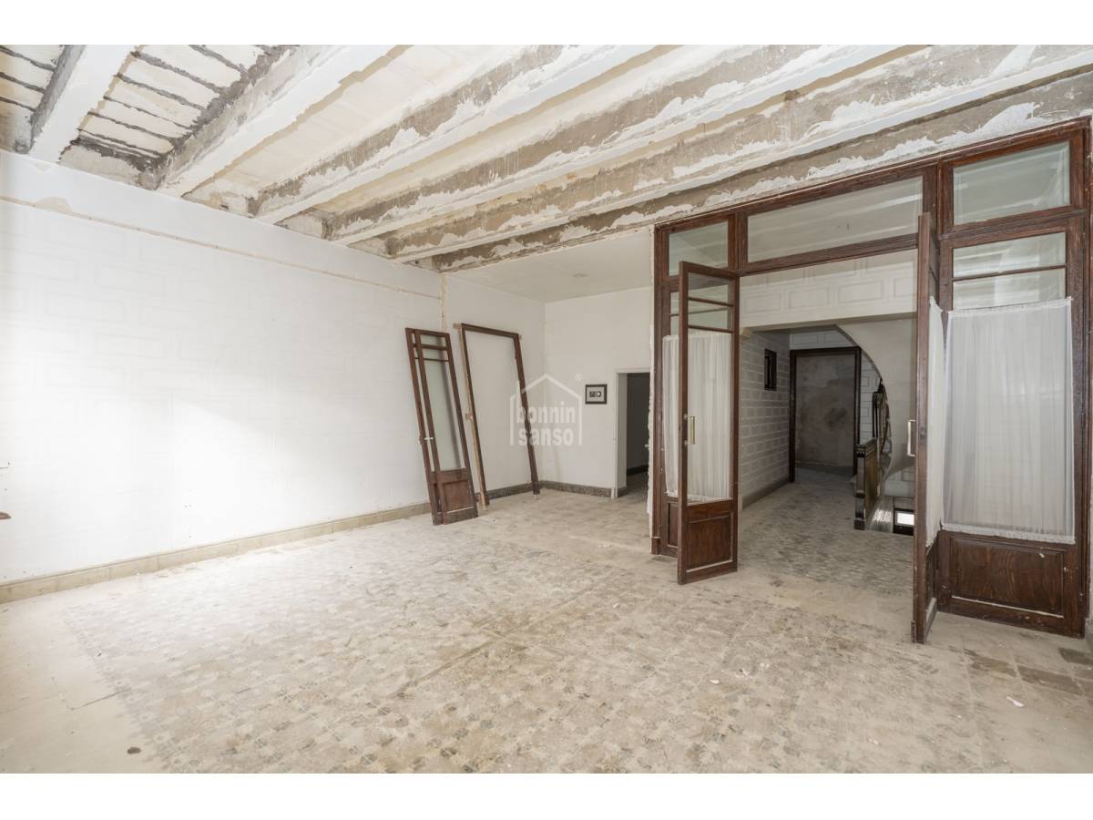 Townhouse in Mahon, Menorca, Spain 4 bedrooms, 272 sq.m. No. 127977