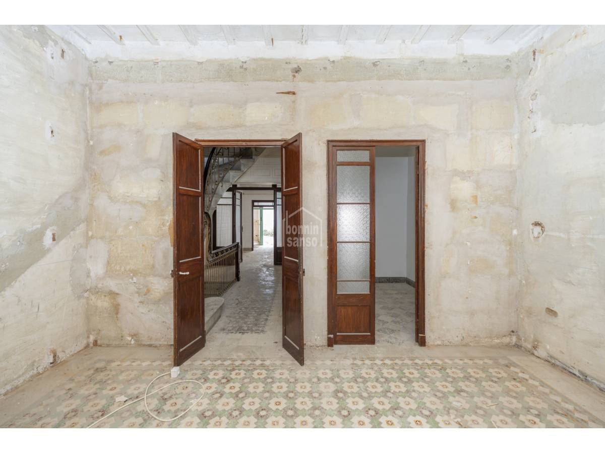 Townhouse in Mahon, Menorca, Spain 4 bedrooms, 272 sq.m. No. 127977