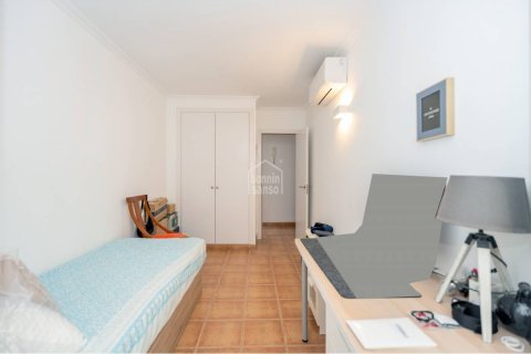Huoneisto myytävänä Es Mercadal, Menorca, Espanja, 3 makuuhuonetta, 138 m2 No. 127975 - kuva 8