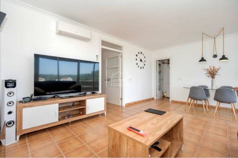 Huoneisto myytävänä Es Mercadal, Menorca, Espanja, 3 makuuhuonetta, 138 m2 No. 127975 - kuva 2
