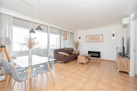 Huoneisto myytävänä Es Mercadal, Menorca, Espanja, 3 makuuhuonetta, 138 m2 No. 127975 - kuva 1