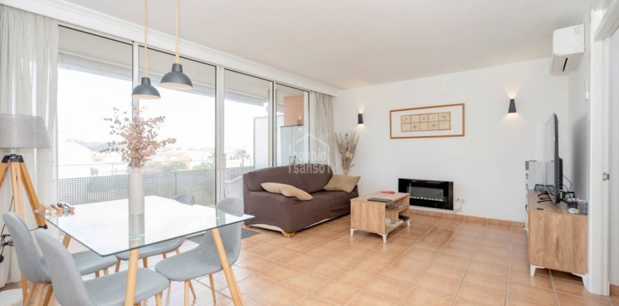 Huoneisto Es Mercadal, Menorca, Espanja 3 makuuhuonetta, 138 m2 No. 127975