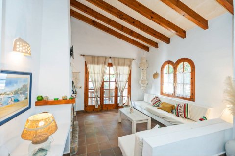 Villa for sale Ciutadella De Menorca, Menorca, Spain 3 bedrooms, 94 sq.m. No. 127971 - photo 8