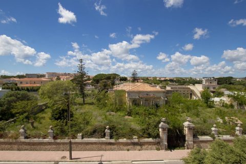 Townhouse for sale Mahon, Menorca, Spain 1344 sq.m. No. 127972 - photo 1
