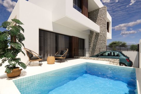 Apartamento en venta Dolores, Alicante, España 3 dormitorios, 187 m2 No. 123203 - foto 1