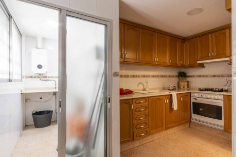 Apartment for sale Valencia, Spain 3 bedrooms, 78 sq.m. No. 132718 - photo 6