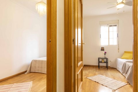 Apartment for sale Valencia, Spain 3 bedrooms, 78 sq.m. No. 132718 - photo 15