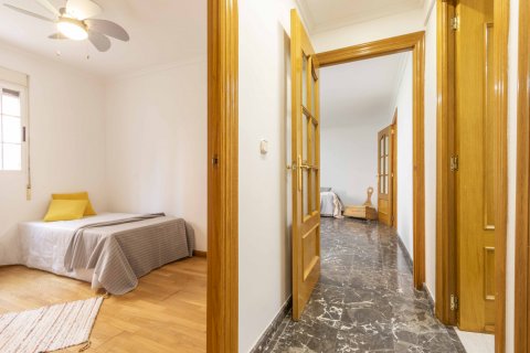 Apartment for sale Valencia, Spain 3 bedrooms, 78 sq.m. No. 132718 - photo 16