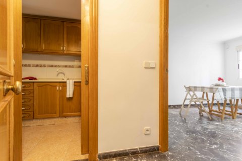 Apartment for sale Valencia, Spain 3 bedrooms, 78 sq.m. No. 132718 - photo 2