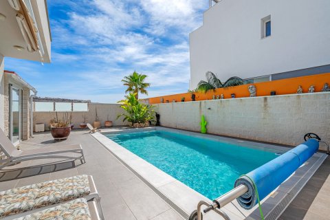 Villa for sale Benijofar, Alicante, Spain 2 bedrooms,  No. 131962 - photo 30