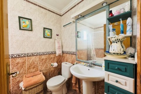 Apartment for sale La Mata, Alicante, Spain 2 bedrooms, 77 sq.m. No. 131072 - photo 8