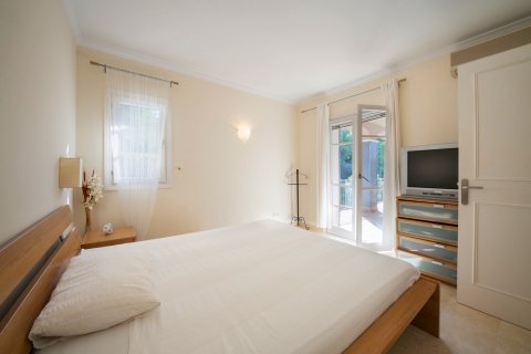 Apartment for rent Bendinat, Mallorca, Spain 2 bedrooms, 126 sq.m. No. 131070 - photo 12
