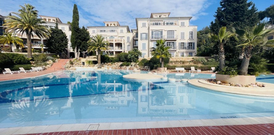 Apartment Bendinat, Mallorca, Spain 2 bedrooms, 126 sq.m. No. 131070