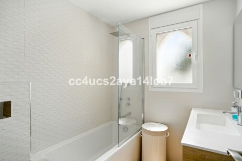 Kamienica Nueva Andalucia, Malaga, Hiszpania 3 sypialnie, 110 mkw. nr 127530 – zdjęcie 27