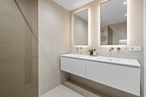 Apartment for sale Nueva Andalucia, Malaga, Spain 3 bedrooms, 172 sq.m. No. 127533 - photo 17