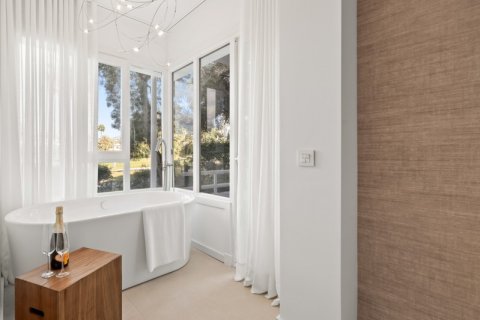 Apartment for sale Nueva Andalucia, Malaga, Spain 3 bedrooms, 172 sq.m. No. 127533 - photo 3