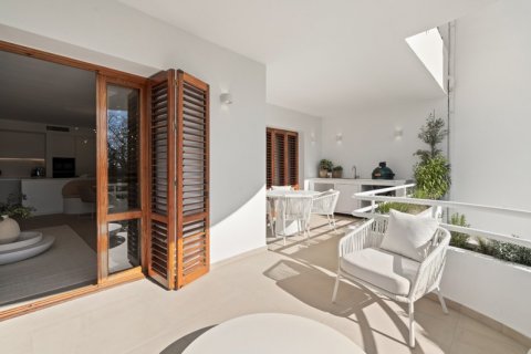 Apartment for sale Nueva Andalucia, Malaga, Spain 3 bedrooms, 172 sq.m. No. 127533 - photo 18