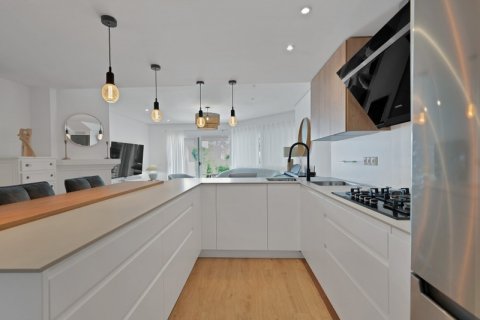 Townhouse for sale Marbella, Malaga, Spain 4 bedrooms, 233 sq.m. No. 127532 - photo 5