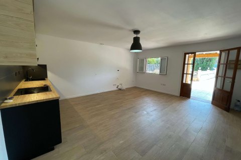 Finca for rent Algaida, Mallorca, Spain 4 bedrooms, 107 sq.m. No. 131031 - photo 4