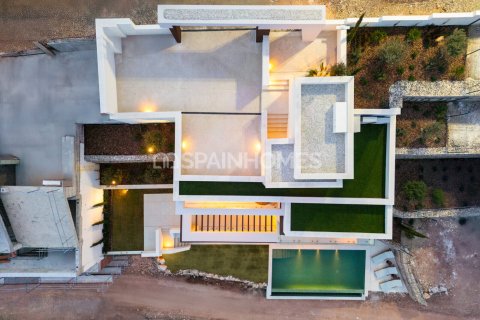 Villa for sale in Malaga, Spain 5 bedrooms, 365 sq.m. No. 120919 - photo 17