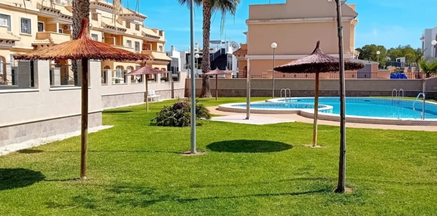 Townhouse Villamartin, Alicante, Spain 3 bedrooms, 100 sq.m. No. 125171