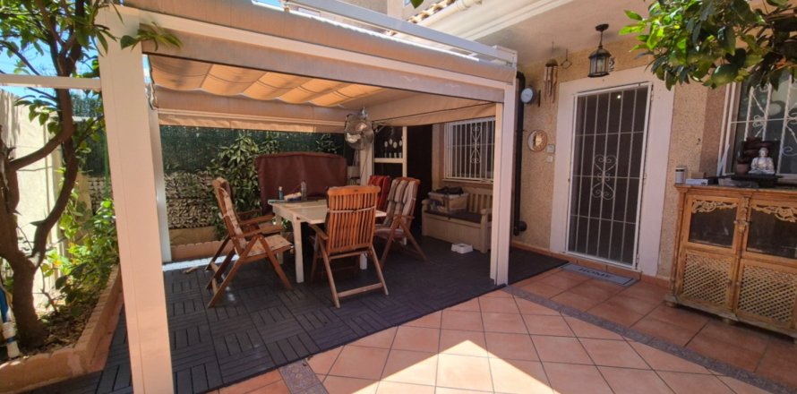 Townhouse Torrevieja, Alicante, Spanien 3 Schlafzimmer, 110 m2 Nr. 131662