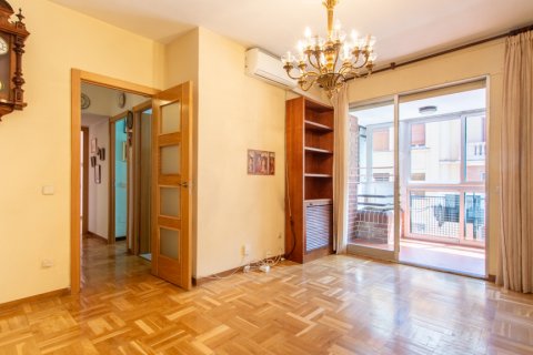 Lägenhet till salu Madrid, Spanien 2 sovrum, 67 kvm. Nr. 124497 - foto 3