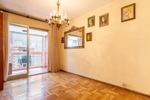 Lägenhet till salu Madrid, Spanien 2 sovrum, 67 kvm. Nr. 124497 - foto 2