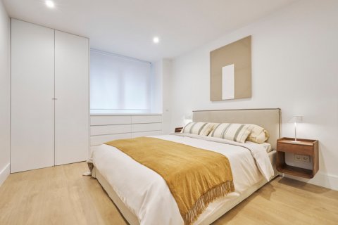 Продажа квартиры в Мадрид, Испания 4 спальни, 187м2 №124492 - фото 13