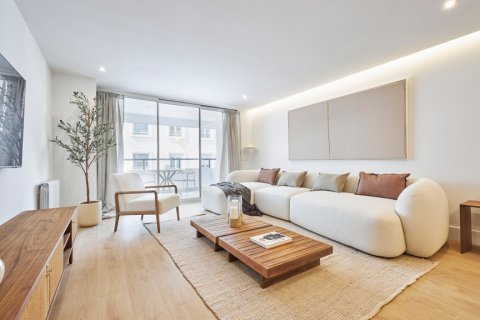 Продажа квартиры в Мадрид, Испания 4 спальни, 187м2 №124492 - фото 5