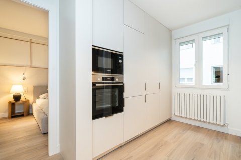 Продажа квартиры в Мадрид, Испания 2 спальни, 122м2 №124493 - фото 17
