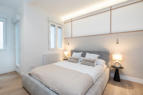 Продажа квартиры в Мадрид, Испания 2 спальни, 122м2 №124493 - фото 26