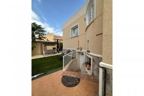 Villa for sale Ciudad Quesada, Alicante, Spain 3 bedrooms, 190 sq.m. No. 131651 - photo 16
