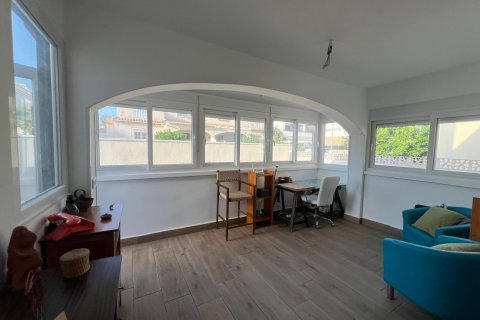 Huvila myytävänä Torrevieja, Alicante, Espanja, 2 makuuhuonetta, 85 m2 No. 131652 - kuva 4