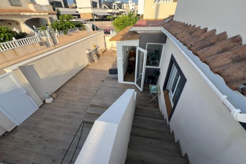Huvila myytävänä Torrevieja, Alicante, Espanja, 2 makuuhuonetta, 85 m2 No. 131652 - kuva 16