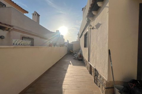 Huvila myytävänä Torrevieja, Alicante, Espanja, 2 makuuhuonetta, 85 m2 No. 131652 - kuva 19