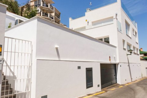 Продажа квартиры в Малага, Испания 3 спальни, 163.88м2 №122519 - фото 17